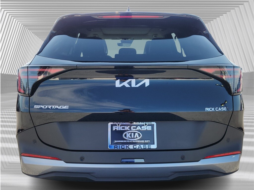 2026 Kia Sportage EX photo 4