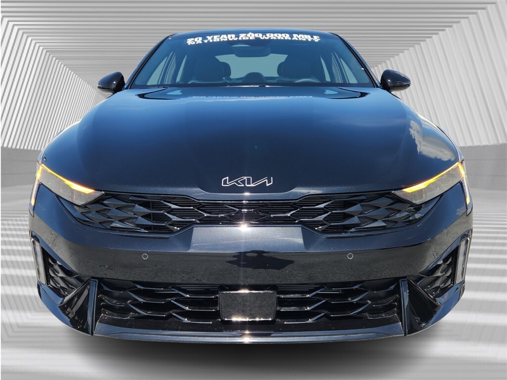 2025 Kia K5 GT-Line photo 3
