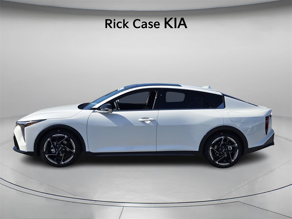New 2025 Kia K4 GT-Line Sedan