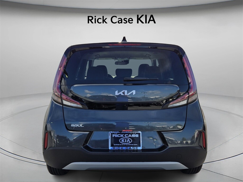 2025 Kia Soul LX photo 4