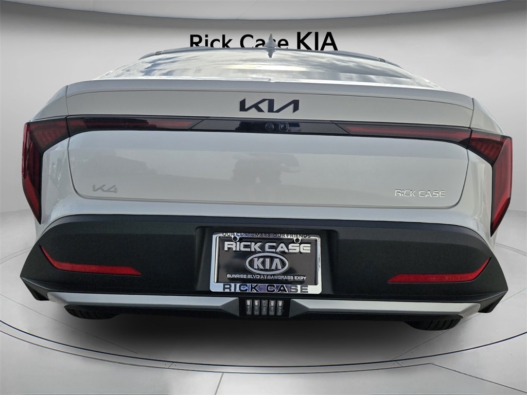 New 2025 Kia K4 LX Sedan