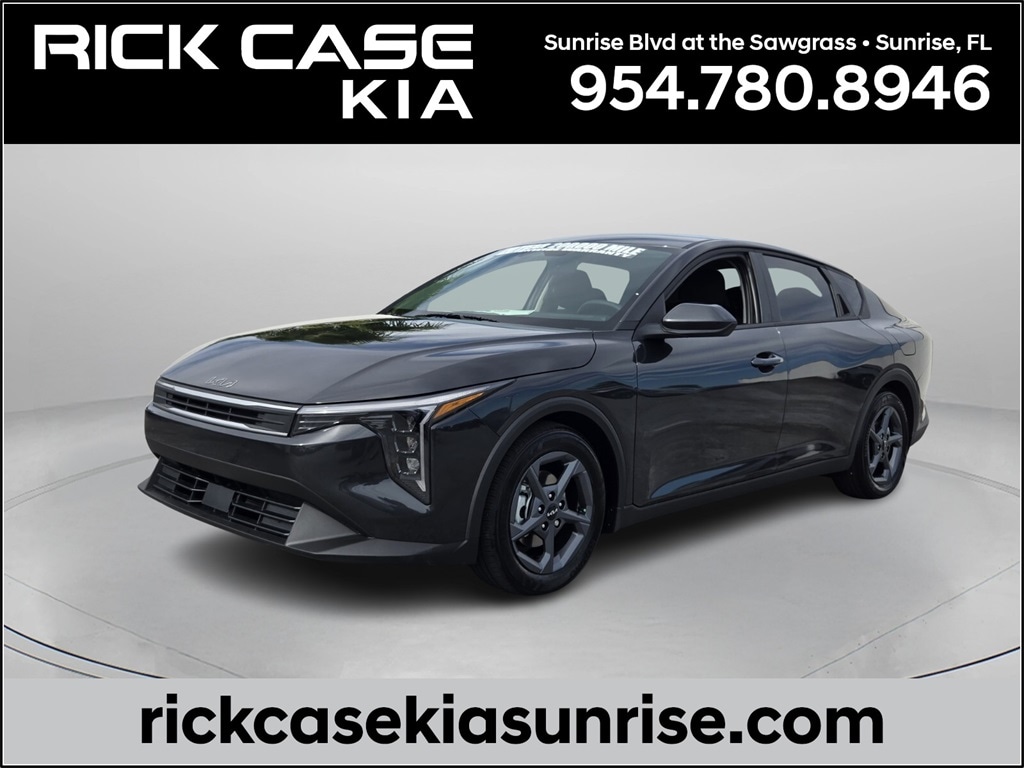 New 2025 Kia K4 LXS Sedan