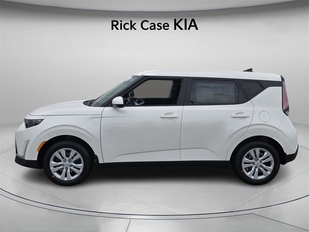 New 2025 Kia Soul LX Hatchback