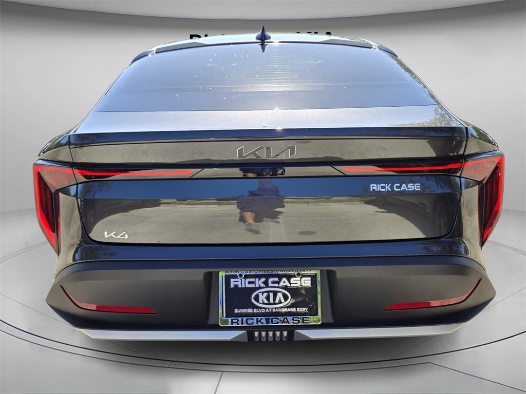 New 2025 Kia K4 LXS Sedan
