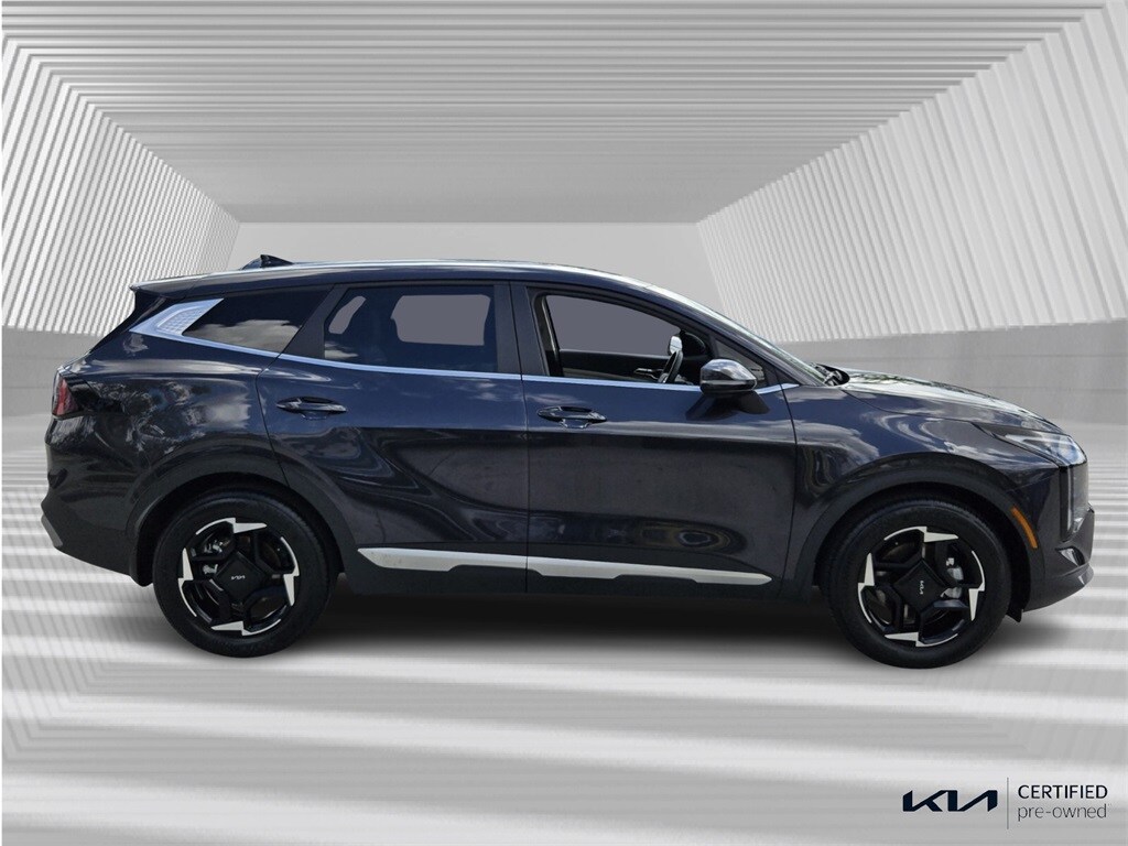2026 Kia Sportage EX photo 3