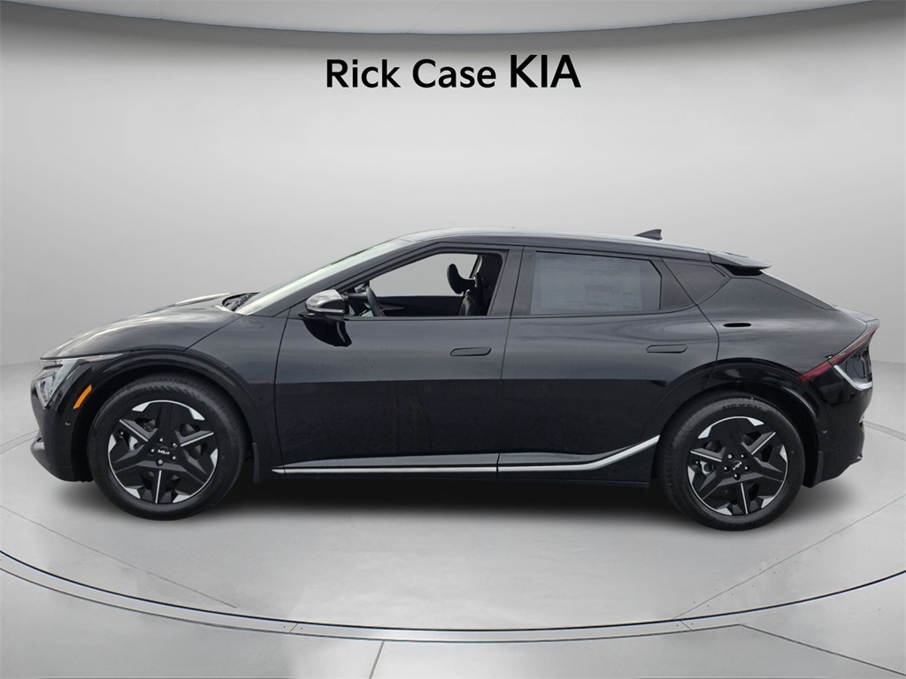 New 2025 Kia EV6 Wind SUV