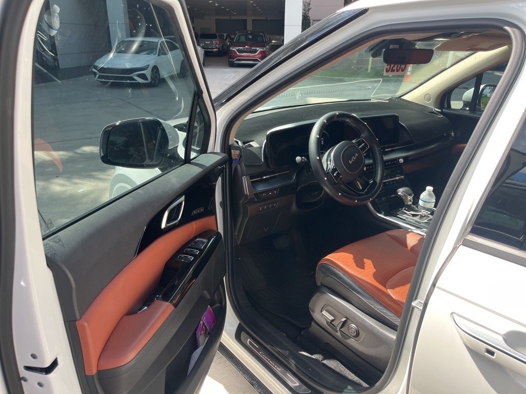 Certified 2024 Kia Carnival SX Prestige Minivan/Van
