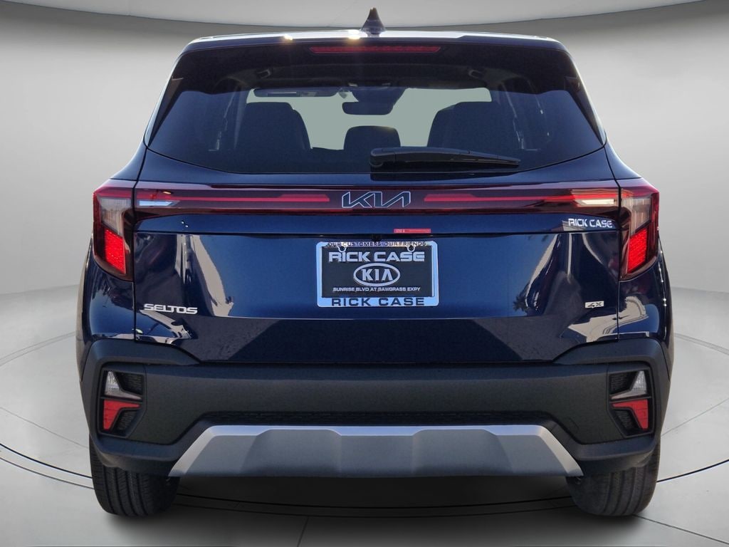 New 2026 Kia Seltos LX SUV