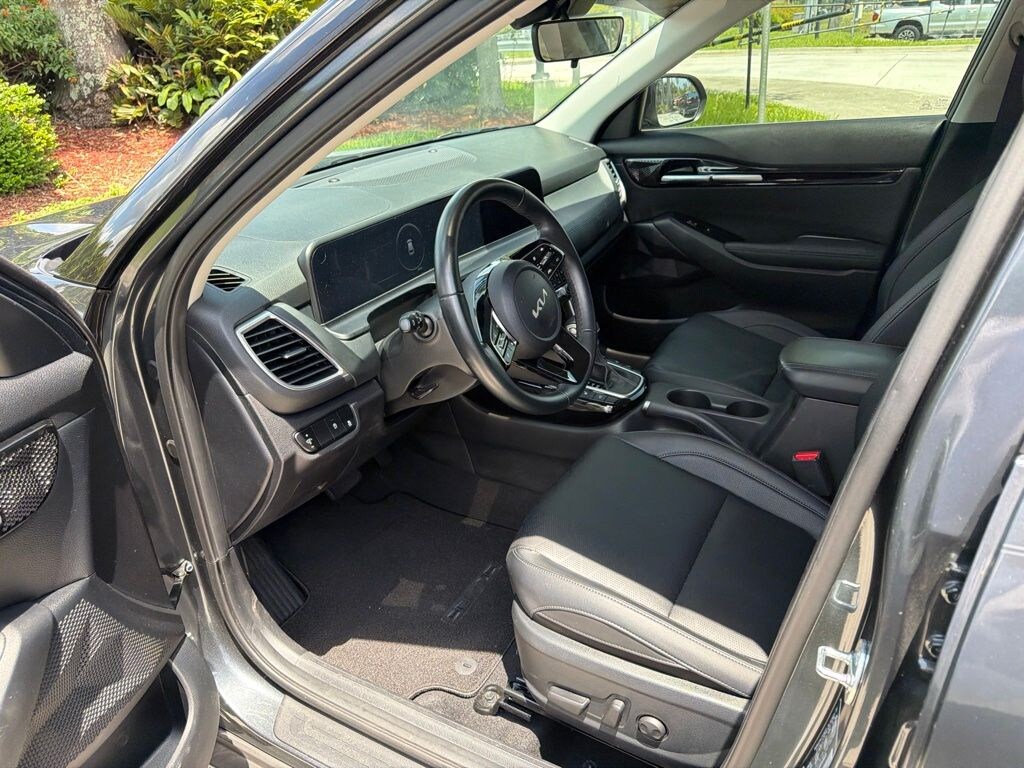 Certified 2024 Kia Seltos EX SUV