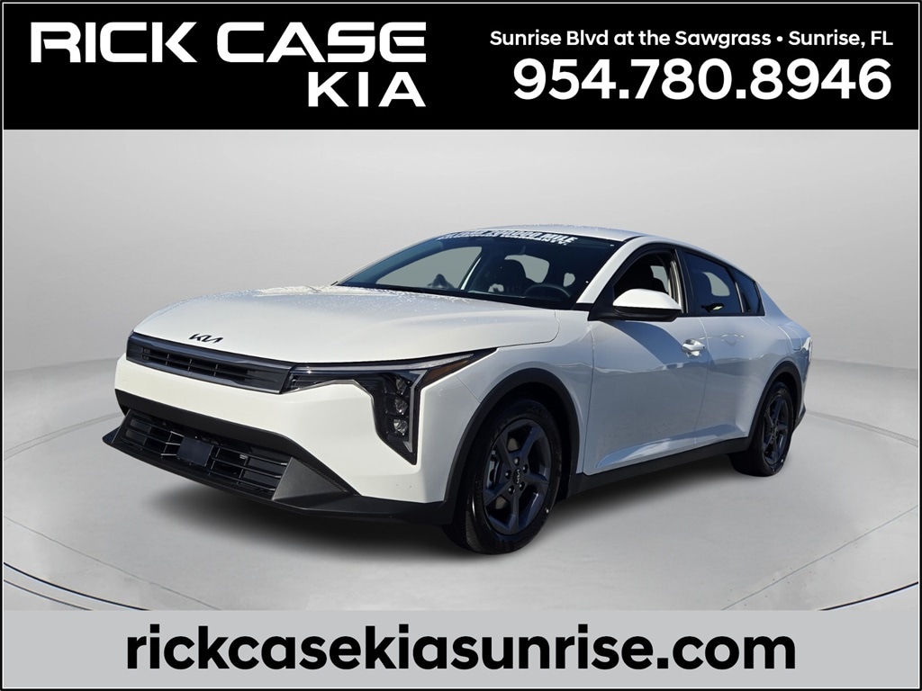 2025 Kia K4 LXS's photo