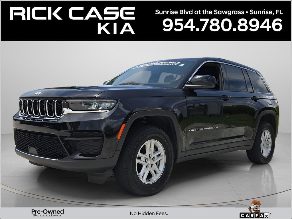 Used 2024 Jeep Grand Cherokee Laredo SUV