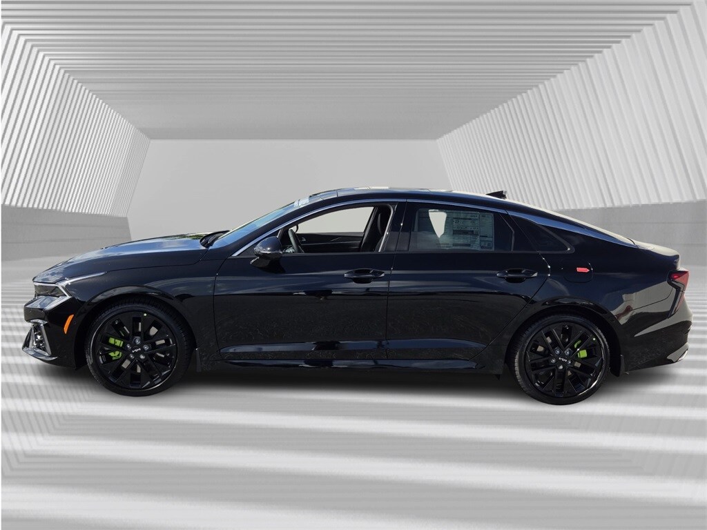 2026 Kia K5 GT photo 2