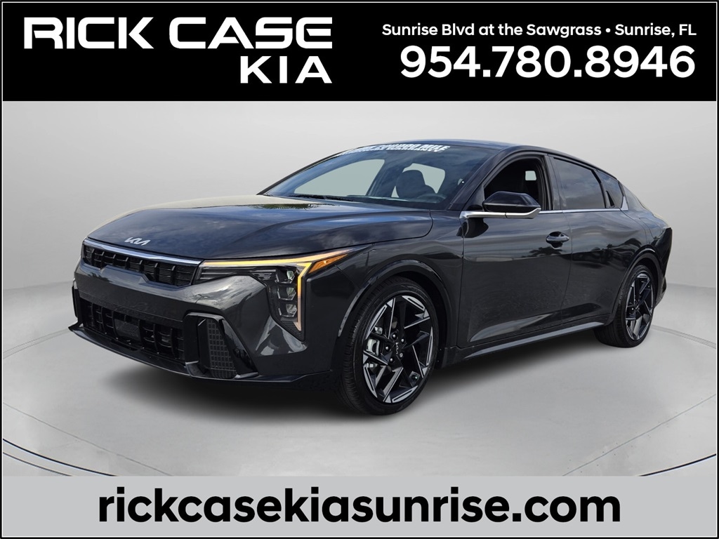 2025 Kia K4 GT-Line's photo