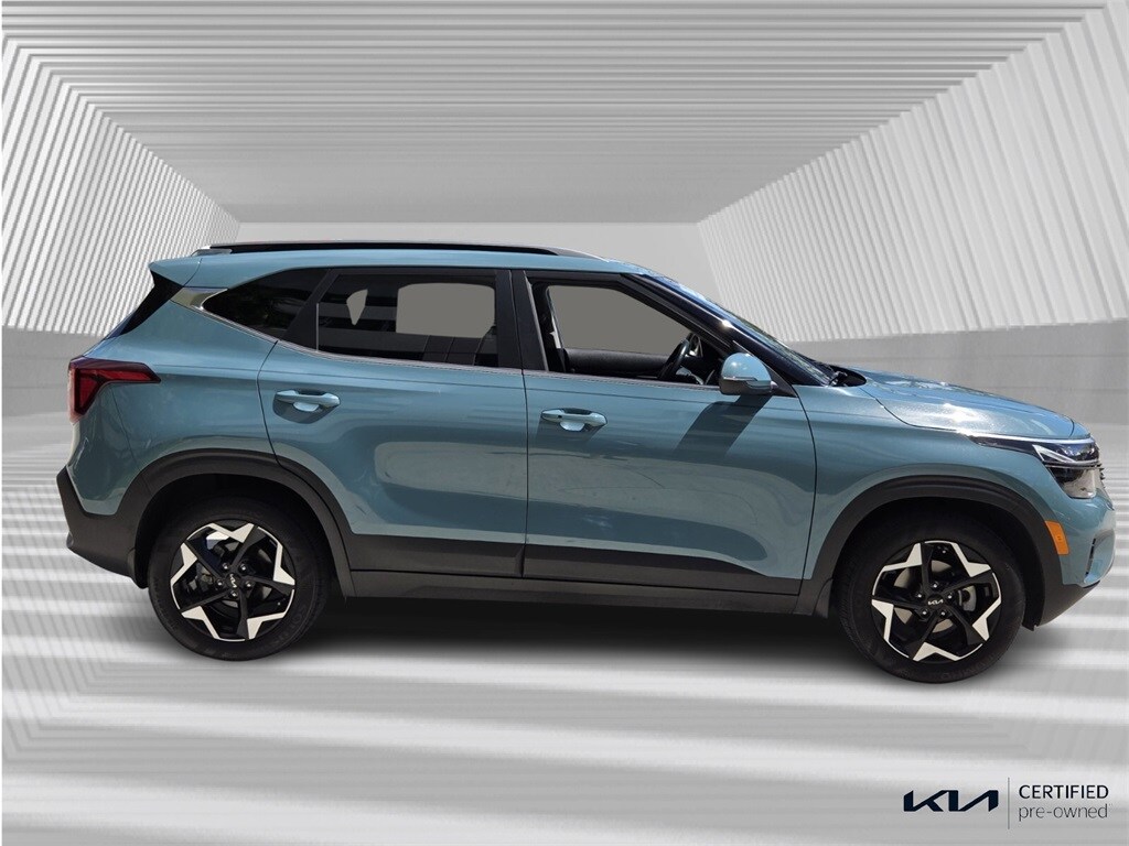 2024 Kia Seltos EX photo 2