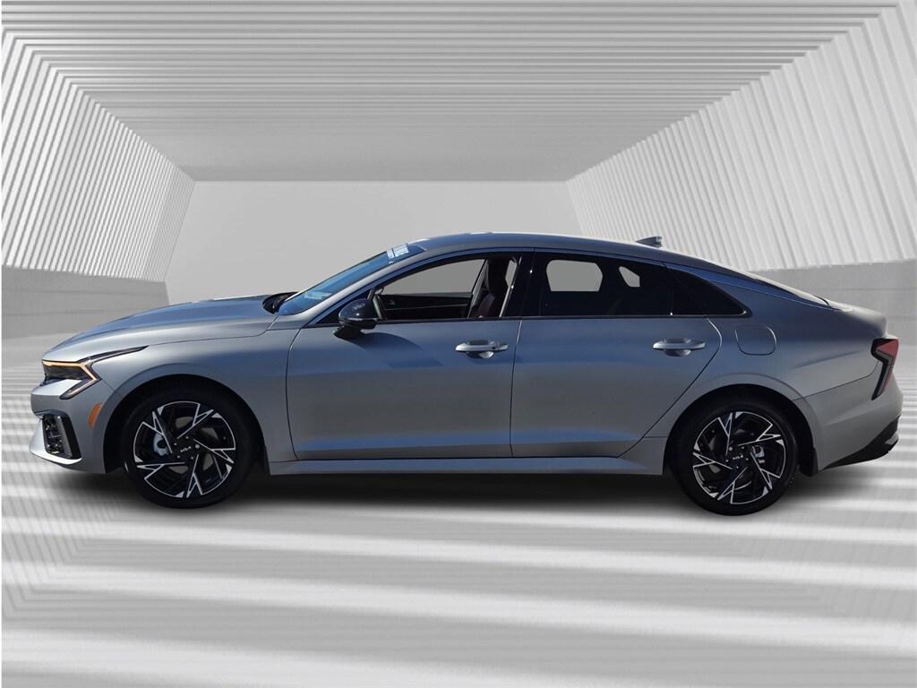 2026 Kia K5 GT-Line photo 2