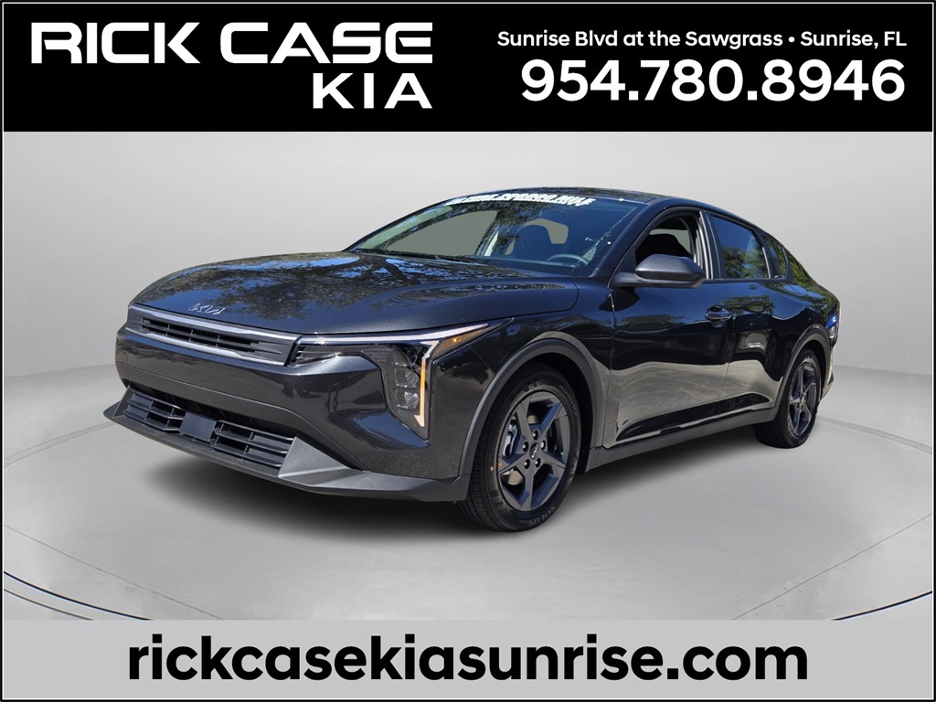 2025 Kia K4 LXS's photo