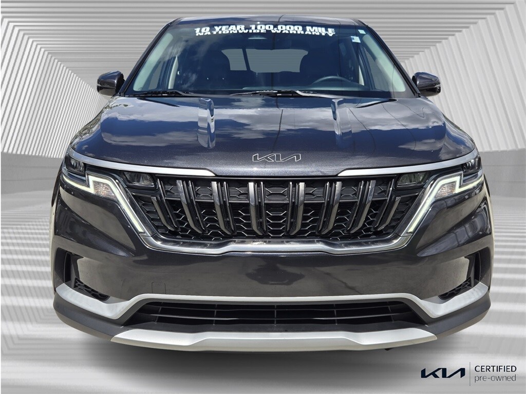 2023 Kia Carnival LX photo 2