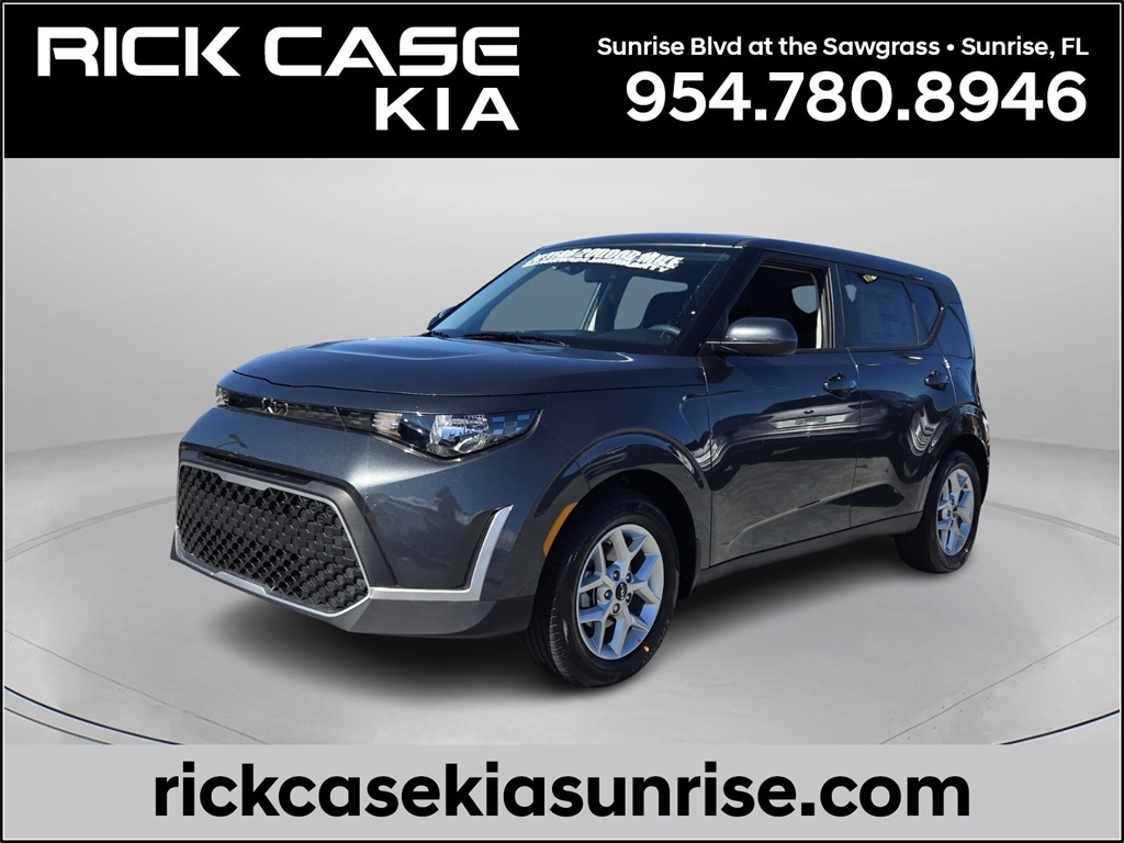 2025 Kia Soul LX's photo