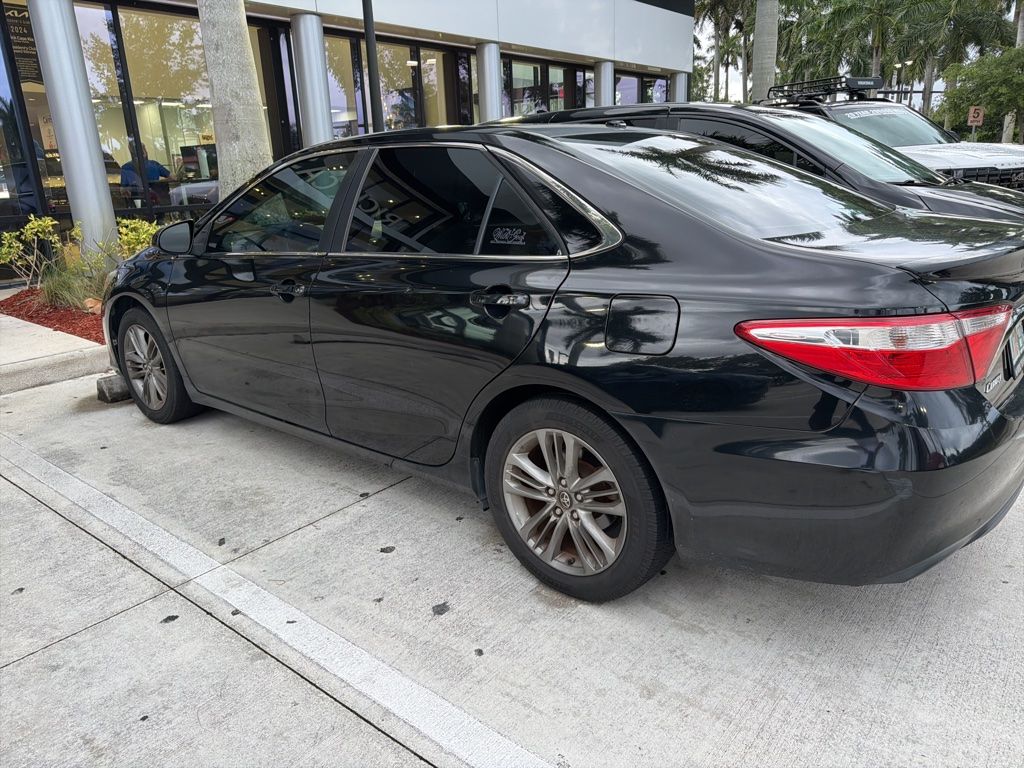 2017 Toyota Camry 2.5 Auto SE's photo