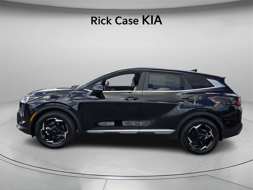 2026 Kia Sportage EX photo 2