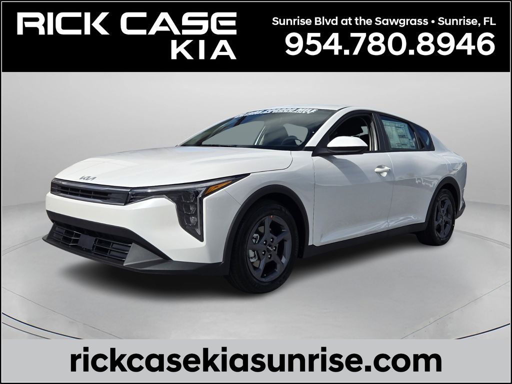 2026 Kia K4 LXS