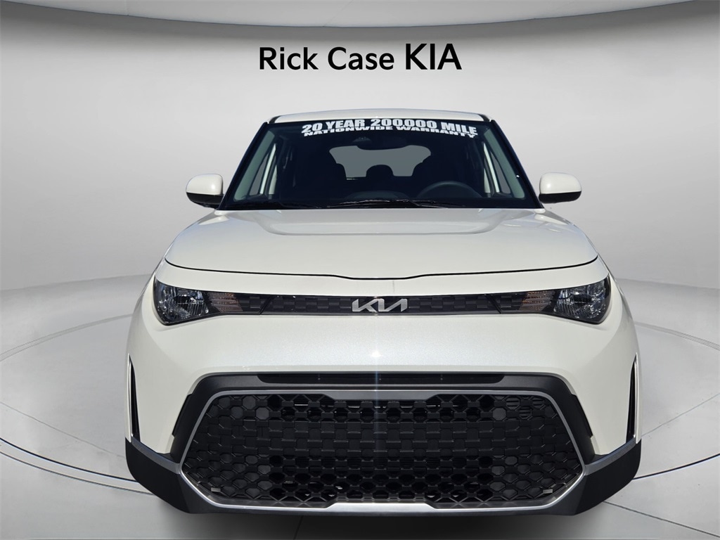 New 2025 Kia Soul LX Hatchback