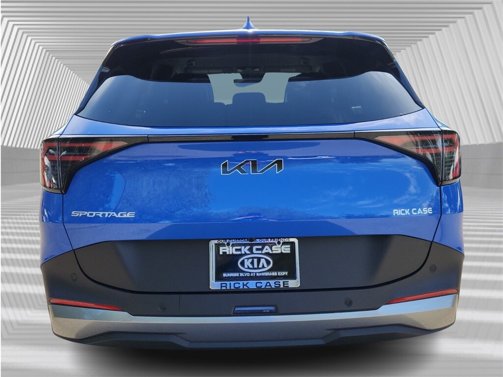 2026 Kia Sportage EX photo 4
