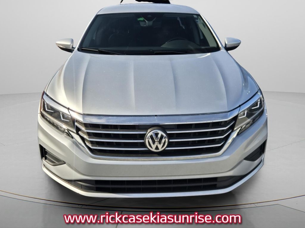 Used 2020 Volkswagen Passat 2.0T SE Sedan