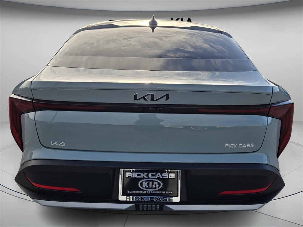 New 2025 Kia K4 LXS Sedan
