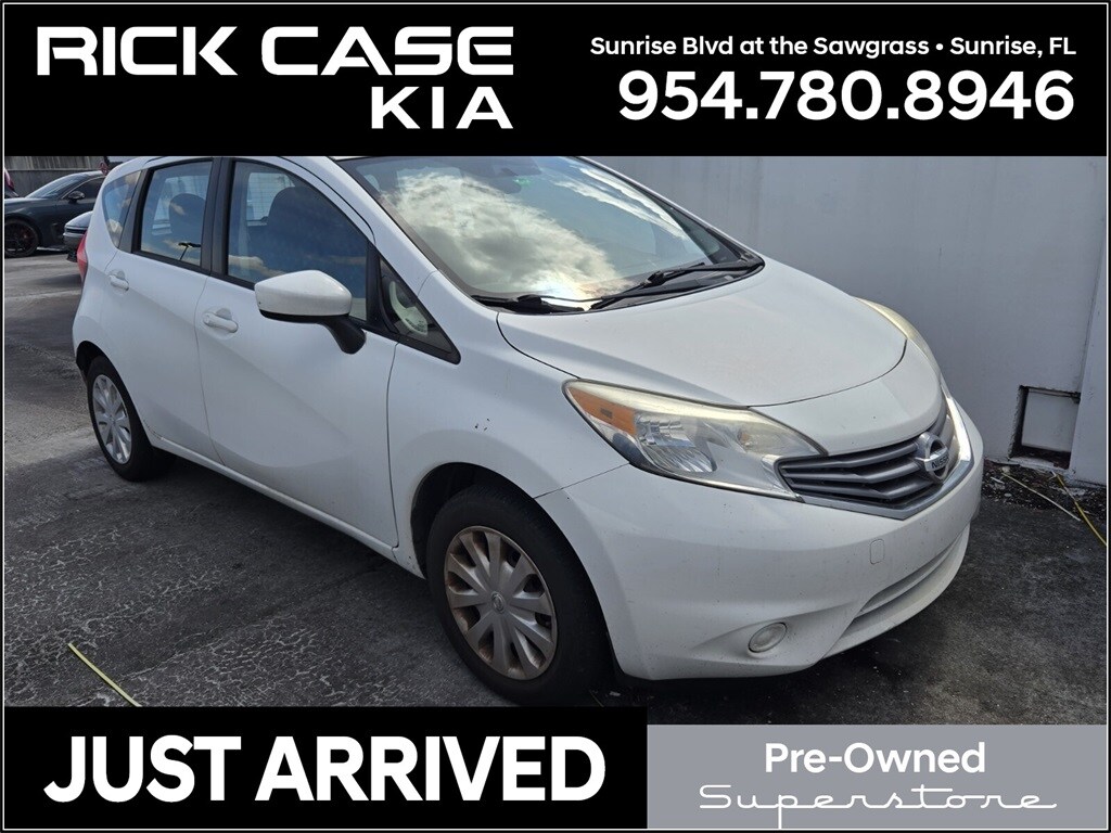 Used 2016 Nissan Versa Note SV Hatchback
