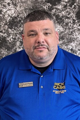 Staff member Robert Popola from 1544001ce910