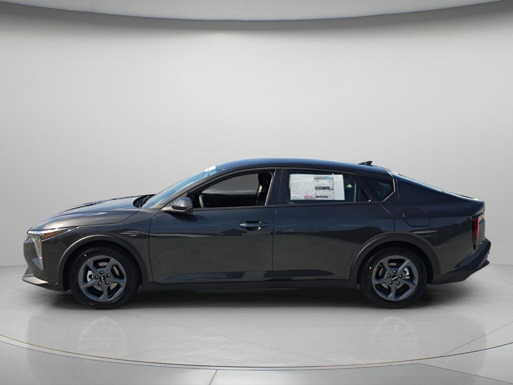 New 2026 Kia K4 LXS Sedan