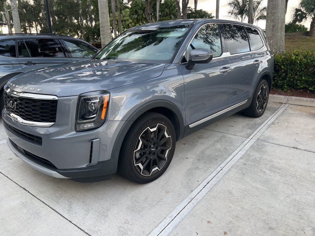 2022 Kia Telluride LX