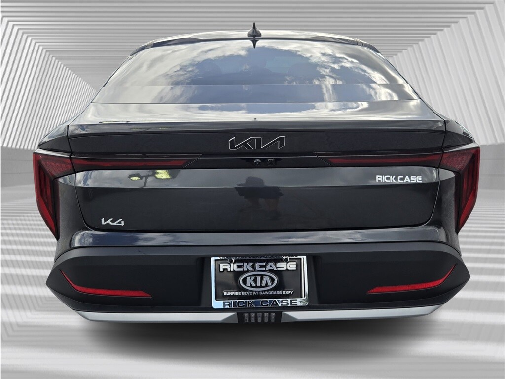 New 2025 Kia K4 LX Sedan