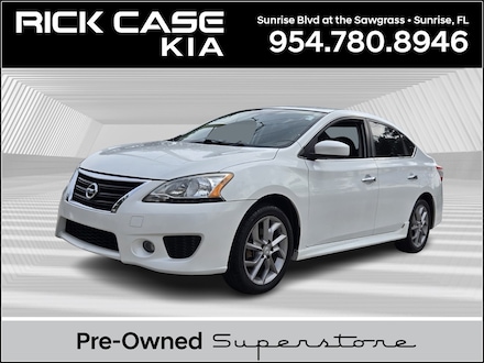 2014 Nissan Sentra SR Sedan 2014 Nissan Sentra SR Sedan