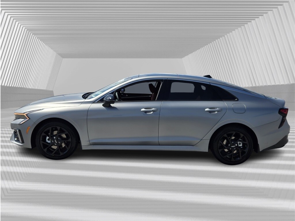 2026 Kia K5 GT-Line photo 2