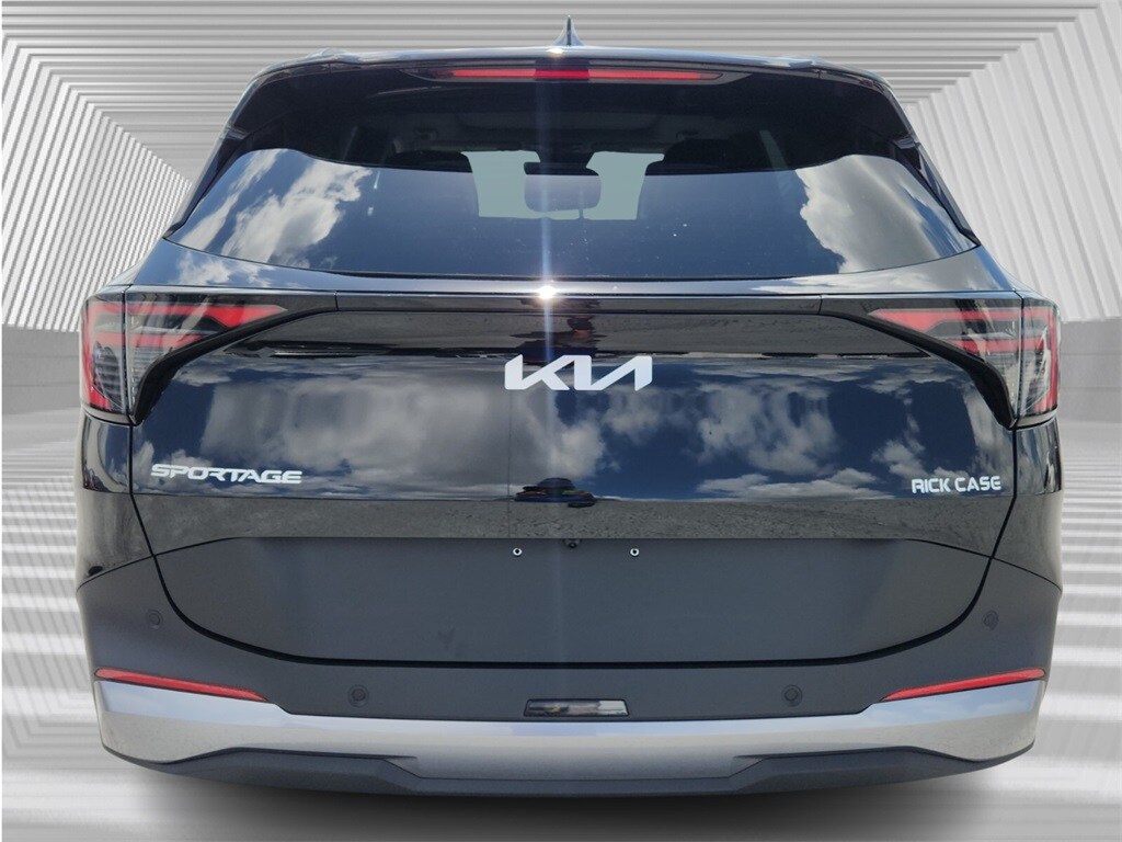 2026 Kia Sportage EX photo 3