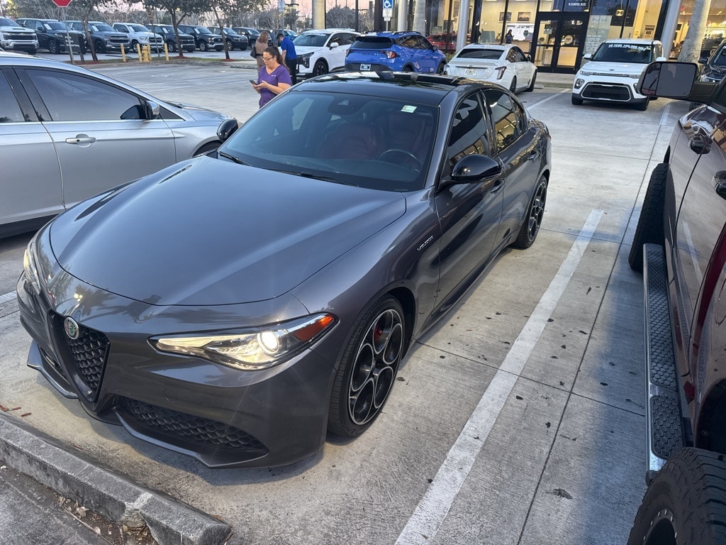 Used 2022 Alfa Romeo Giulia Veloce Sedan