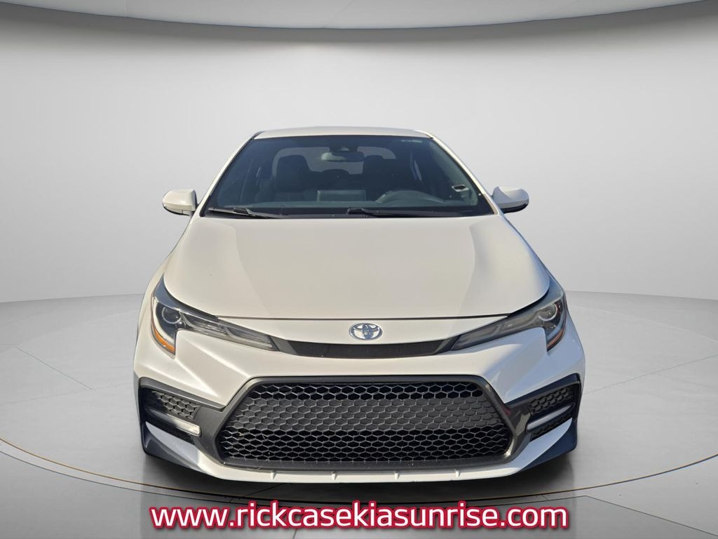 Used 2020 Toyota Corolla SE Sedan