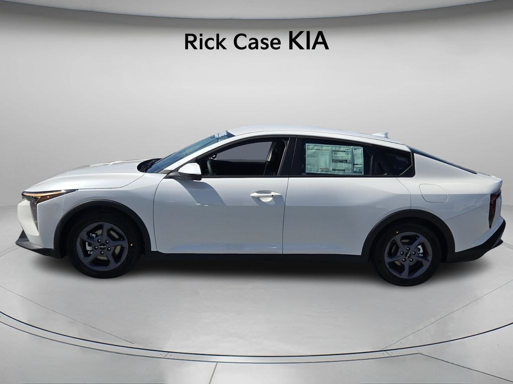 New 2026 Kia K4 LXS Sedan