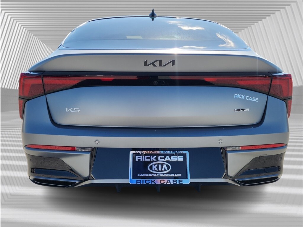 2025 Kia K5 GT-Line photo 4