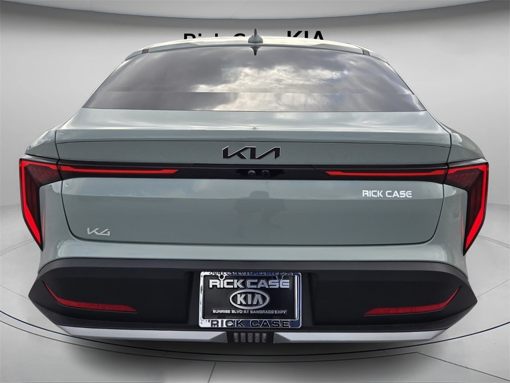 New 2025 Kia K4 LXS Sedan