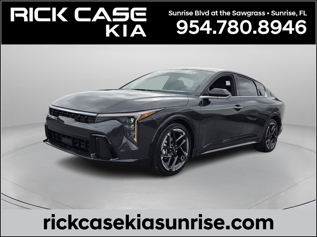 2025 Kia K4 GT-Line's photo