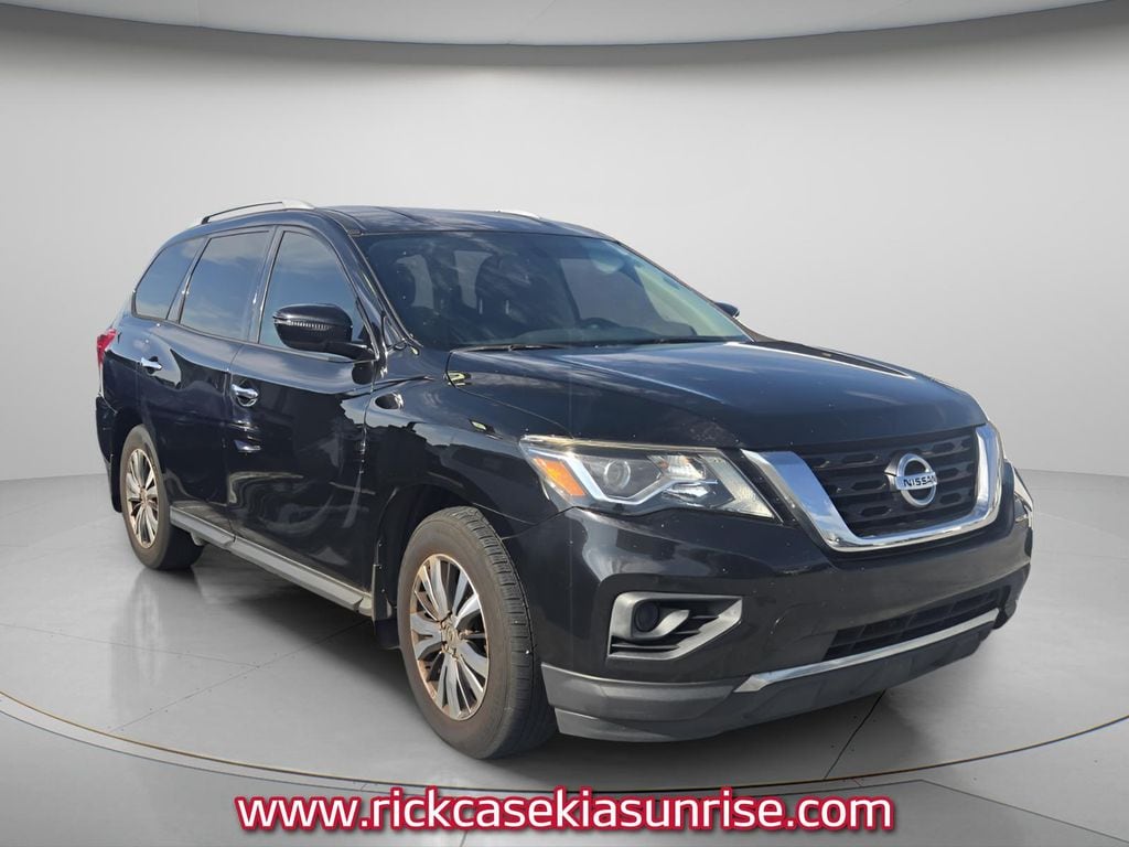 Used 2020 Nissan Pathfinder S SUV