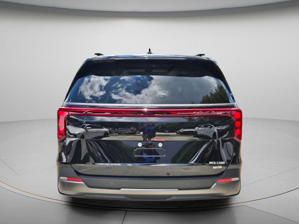 New 2027 Kia Carnival Hybrid SX Van Passenger Van
