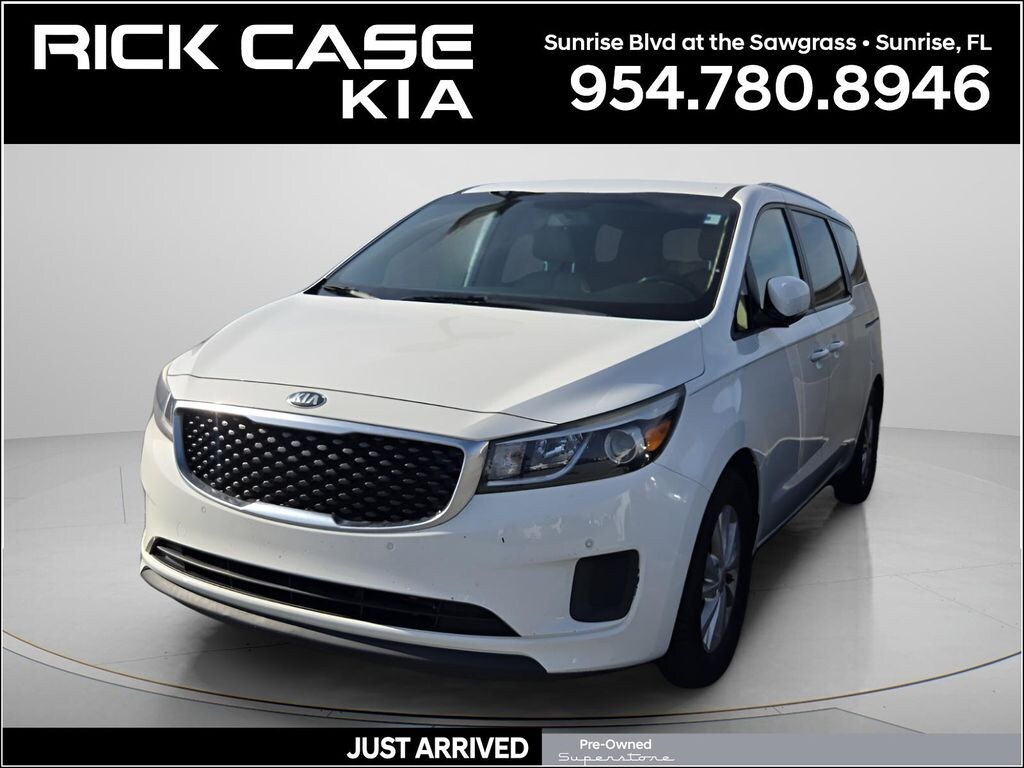 Used 2017 Kia Sedona LX Minivan/Van