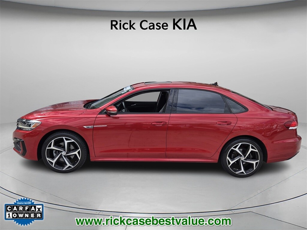 Used 2022 Volkswagen Passat 2.0T R-Line Sedan