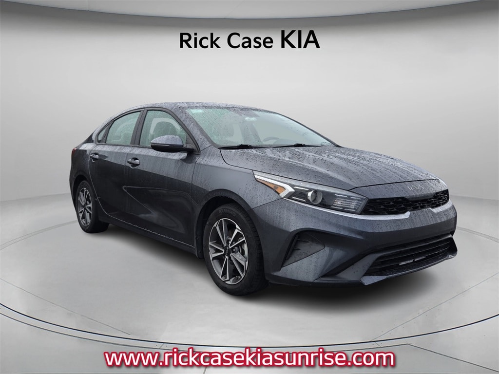 Certified 2022 Kia Forte LXS Sedan