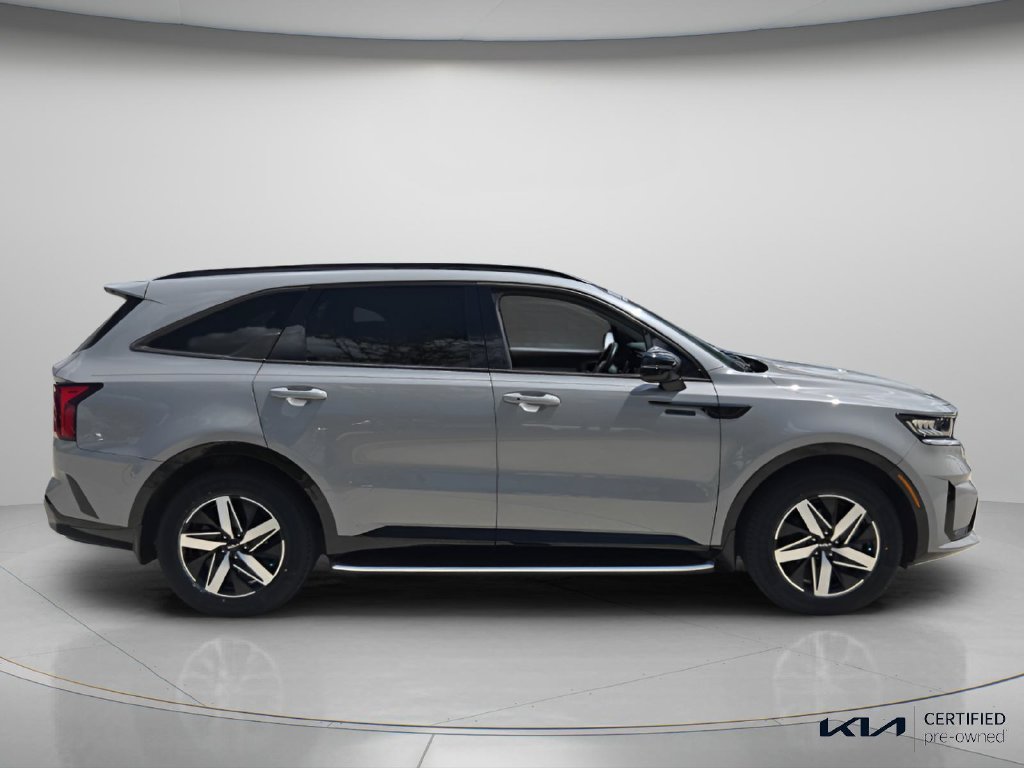Certified 2022 Kia Sorento EX SUV