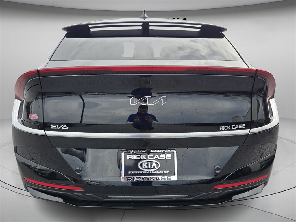 New 2025 Kia EV6 Wind SUV